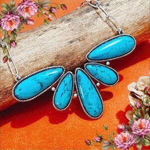 Vintage Western-Style Fake Turquoise Pendant Necklace